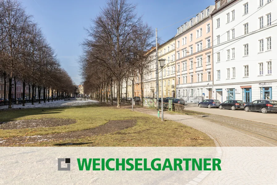 Im Alleinauftrag - Wohnung kaufen in München - Lichtdurchflutete 2-Zimmer-Wohnung im Rückgebäude mit Altbauflair direkt am Bordeauxplatz