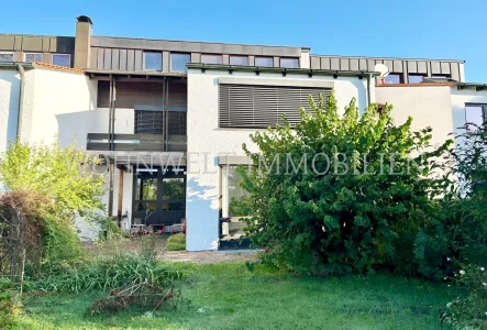 Aussenansicht - Haus kaufen in Freising - Architektenhaus in Split-Level-Bauweise