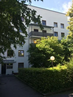 Eingang - Wohnung mieten in Passau - Passau-Zentrum, komplett möbliertes Studentenappartement, direkt am Klostergarten