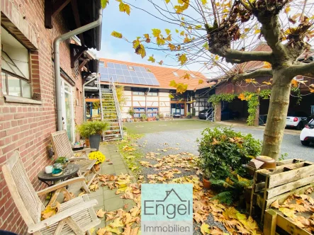 Innenhof Perspektive 2 - Wohnung kaufen in Mönchengladbach - Viel Natur und Ruhe - Wohnen auf einem Vierkanthof in MG-Wanlo Wohnung Nr. 7