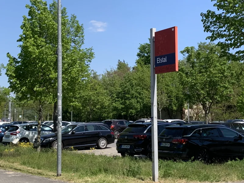 Park n Ride am Bahnhof Elstal