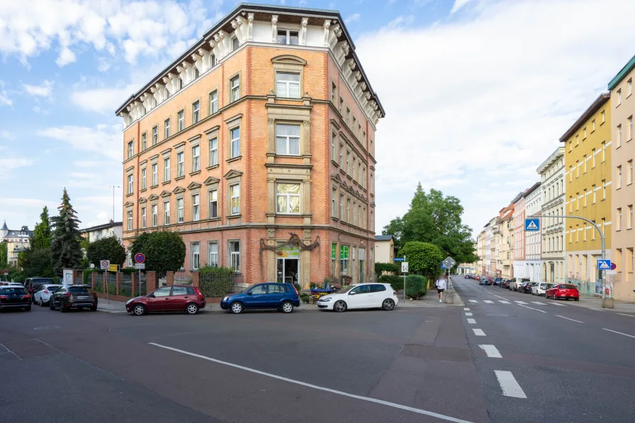 Ansicht Haus - Zinshaus/Renditeobjekt kaufen in Halle - Vollvermietetes Mehrfamilienhaus in der Innenstadt von Halle