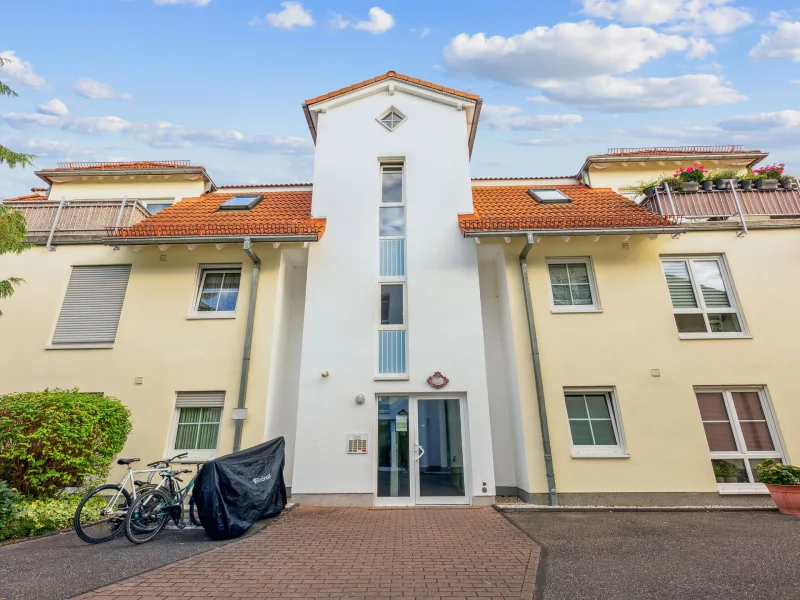 Titelbild - Wohnung kaufen in Bornheim - Geflegtes Apartment in mediterraner Wohnanlage von Bornheim - Roisdorf