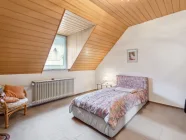 Schlafzimmer DG