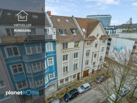 Außenansicht - Haus kaufen in Düsseldorf - 4-Parteien-Mehrfamilienhaus mit wunderbaren Renditeaussichten in Düsseldorf Stadtmitte 
