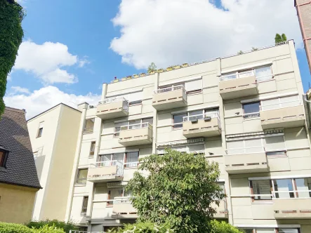 Hauptbild - Wohnung kaufen in Augsburg - Möbliertes Apartment im Herzen der Altstadt inkl. TG-Stellplatz