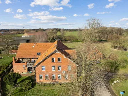 Luftaufnahme 1 - Haus kaufen in Neritz - Gr. Haus mit aktuell 4 Wohnungen (ca. 450 m²) + ca. 500 m² Nutzfläche zur Selbst- oder Fremdnutzung