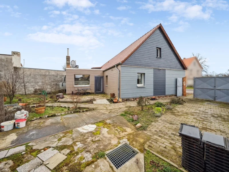 Außenansicht 1 - Haus kaufen in Gommern - Gemütliches Familienhaus in Dannigkow / Naherholungsgebiet