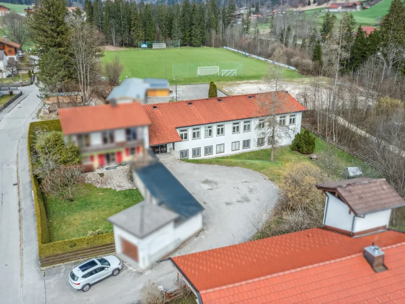 Ansicht  - Grundstück kaufen in Schneizlreuth - Sehr schöne und großzügige Gewerbe- und Baufläche in ruhiger Lage von Schneizlreuth