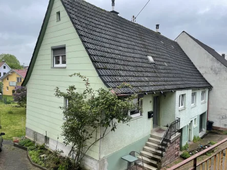 Ansicht - Haus kaufen in Seckach-Großeicholzheim - Schnuckliges Haus in Großeicholzheim