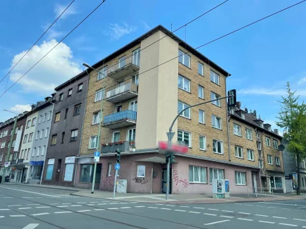 Titelbild - Wohnung kaufen in Duisburg - Eigennutzung oder Kapitalanlage: Gut geschnittene 3-Zimmer-Wohnung in Duisburg-Hochfeld