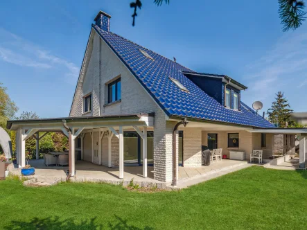 Außenansicht - Haus kaufen in Klein Bölkow - Attraktives Einfamilienhaus vor den Toren Rostocks - in Klein Bölkow