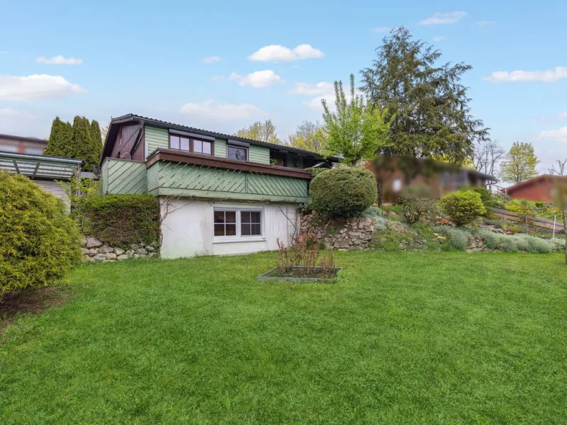 Ansicht - Haus kaufen in Thalham - Attraktiver Bungalow in ökologischer Holzbauweise auf traumhaftem Grundstück mit Südausrichtung