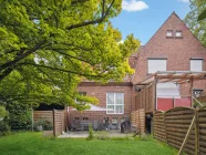 rechts - Terrasse  Carport