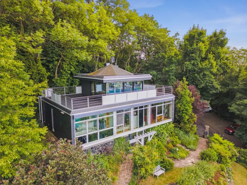 Blick auf das Haus - Haus kaufen in Westerburg - Grandioses Anwesen über den Dächern von Westerburg