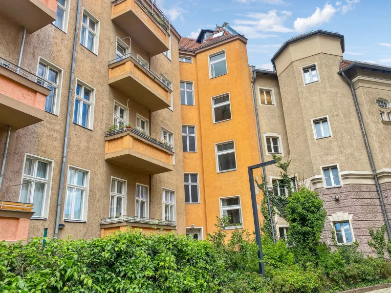 Vermietete Etagenwohnung  - Wohnung kaufen in Berlin - Vermiete 3-Zimmer-Wohnung als Kapitalanlage in Friedenau