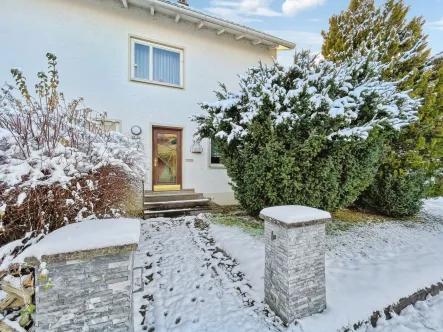 Eingang - Haus kaufen in Betzigau - Zur freien Verfügung: Doppelhaushälfte in Betzigau