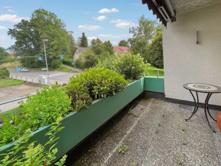 Blick vom Balkon 2 - Wohnung kaufen in Wangen - Zentral gelegene 3,5-Zimmer-Maisonette-Wohnung in Wangen