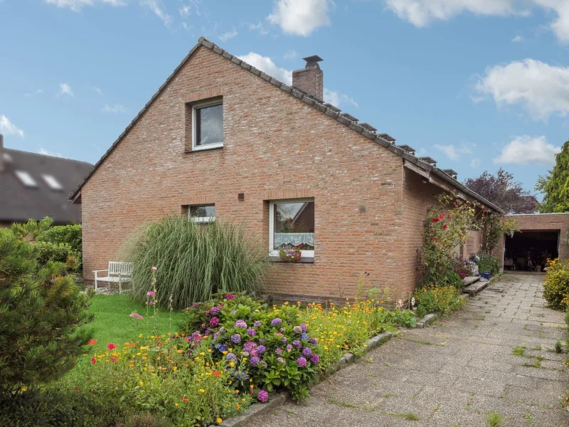 Außenansicht - Haus kaufen in Beverstedt - Geräumiges Einfamilienhaus in ruhiger Lage von Stubben