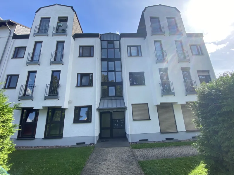 Frontansicht - Wohnung kaufen in Bonn - Gut geschnittene 2-Zimmer-Wohnung in Bonn-Buschdorf