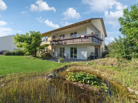 Rückansicht Haus - Haus kaufen in Gottmadingen - Zweifamilienhaus in ruhiger Lage von Gottmadingen