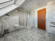 Badezimmer DG