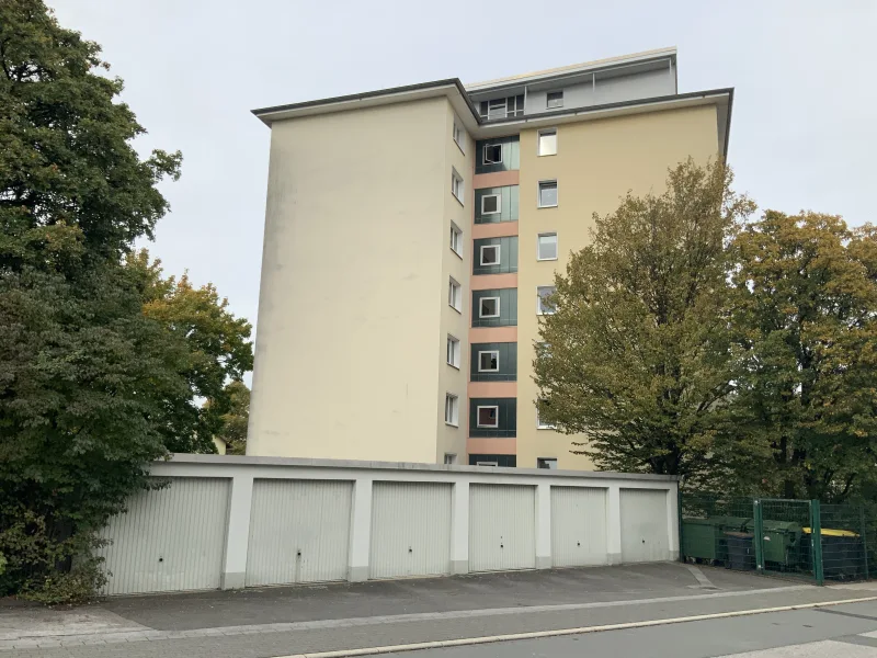 Außenansicht - Wohnung kaufen in Velbert - Vermietete 3-Zimmer Wohnung mit Garage in Velbert-Birth