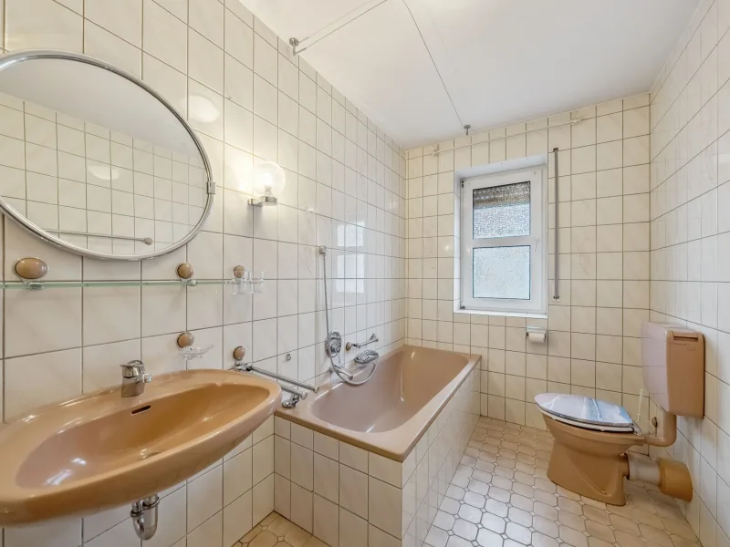 Badezimmer 1.OG