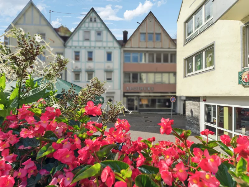 Haus - Haus kaufen in Oberndorf a. N. - Reihenmittelhaus mit Gewerbe in Oberndorf a. N.