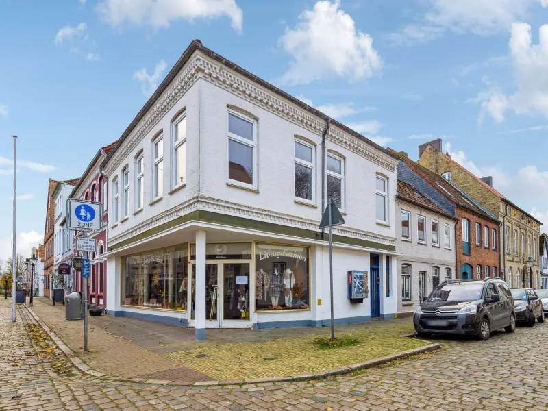 Titelbild - Wohnung kaufen in Friedrichstadt - Ihre Chance! Charmante Altbauwohnung im kleinen Amsterdam Friedrichstadt 