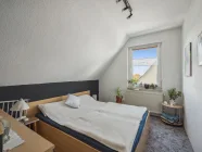 Schlafzimmer 2 DG