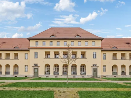 Hausansicht - Wohnung kaufen in Berlin - Moderne Wohnperle im Ludwig-Hoffmann-Quartier