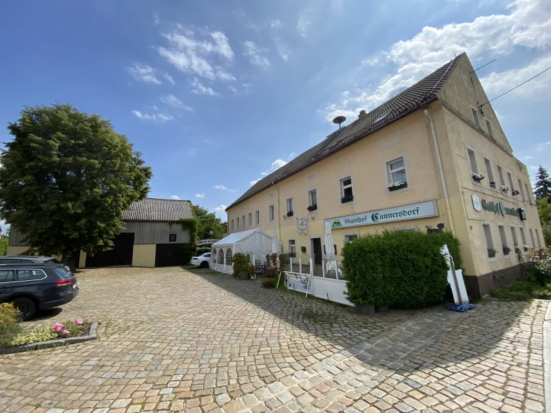 Objektansicht - Haus kaufen in Dresden - Großes Haus mit Scheune und freiem Grundstück im Schönfelder Hochland