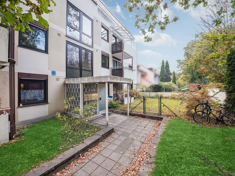 Eingang - Wohnung kaufen in München - Kapitalanlage! Vermietete 3-Zimmer-Wohnung mit zwei Balkonen in München Obersendling