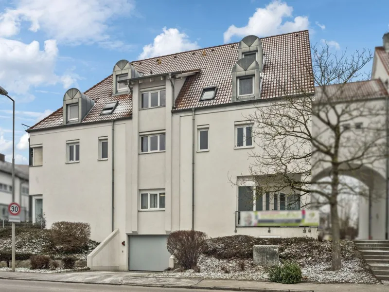 Gebäudeansicht - Wohnung kaufen in Illerkirchberg - Zentral gelegene, moderne 2-Zimmer-Wohnung in Illerkirchberg