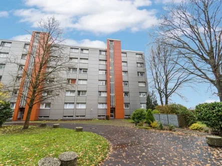 Titelbild - Wohnung kaufen in Kaarst - Perfekt aufgeteilte 3-Zimmer-Wohnung direkt am Naherholungsgebiet im beliebten Kaarst