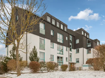 Hausansicht - Wohnung kaufen in Selb - Schöne Eigentumswohnung mit Balkon in Selb