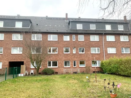 Rückansicht - Haus kaufen in Hamburg - Zinshaus / Kapitalanlage in Hamburg Wandsbek - Mehrfamilienhaus mit 9 Einheiten - vollvermietet