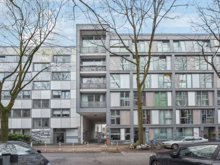 Titelbild - Wohnung kaufen in Hamburg - Ottensen - Gut geschnittene und moderne 3-Zimmer-Eigentumswohnung mit Balkon
