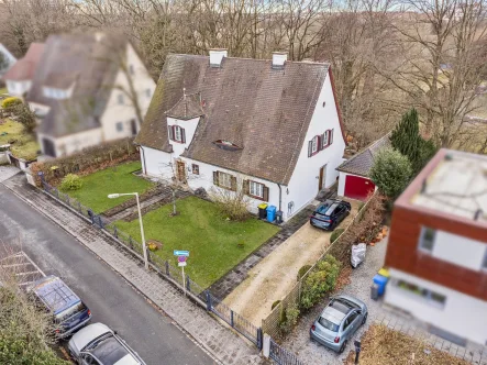 Titelbild - Haus kaufen in Nürnberg - Exklusives Einfamilienhaus auf repräsentativem Grundstück in Tullnau, Nürnberg 