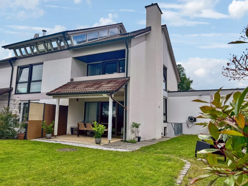 Außenansicht - 1 - Haus kaufen in Augsburg - Waldrand Westliche Wälder- Doppelhaushälfte in Augsburg-Bergheim