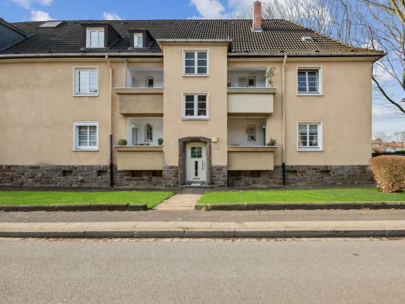 Frontansicht - Wohnung kaufen in Essen - Sehr gepflegte 2-Zimmer-Wohnung in Essen-Frohnhausen
