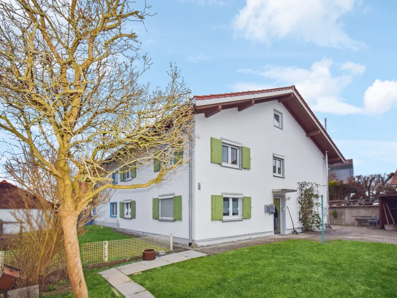 Ansicht - Haus kaufen in Dietmannsried - Doppelhaushälfte mit zwei Wohneinheiten in Dietmannsried