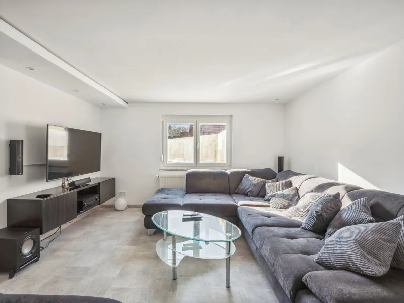 Wohnzimmer - Haus kaufen in Elztal - Charmantes Einfamilienhaus mit Ausbaureserve - Ihr neues Zuhause in Elztal!
