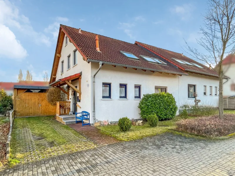 Frontansicht  - Haus kaufen in Ilsenburg - Schöne Doppelhaushälfte mit ca. 116 m² Wohnfläche in ruhiger Lage von Ilsenburg