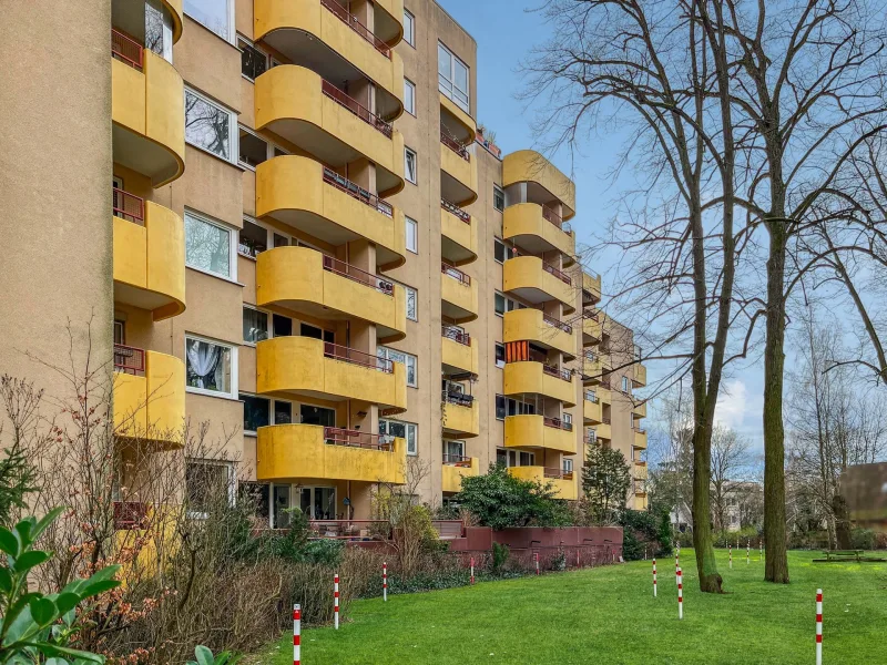 Titelbild - Wohnung kaufen in Berlin - Am Naherholungsgebiet - 3-Zimmer-Eigentumswohnung mit Terrasse in Berlin-Spandau, OT-Hakenfelde