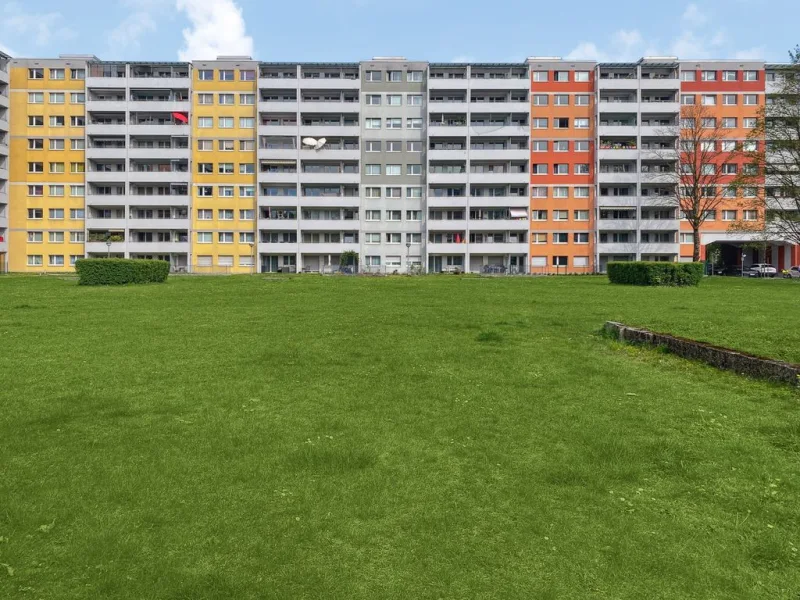 Außenansicht - 1 - Wohnung kaufen in München - Kapitalanlage - 1,5-Zimmer-Wohnung in München-Neuperlach