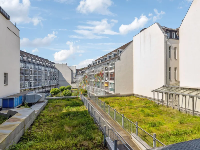 Ausblick - Wohnung kaufen in Köln - Zwei-Zimmer-Studenten-Appartement an der Kölner Mensa, auch als Paket zu erwerben