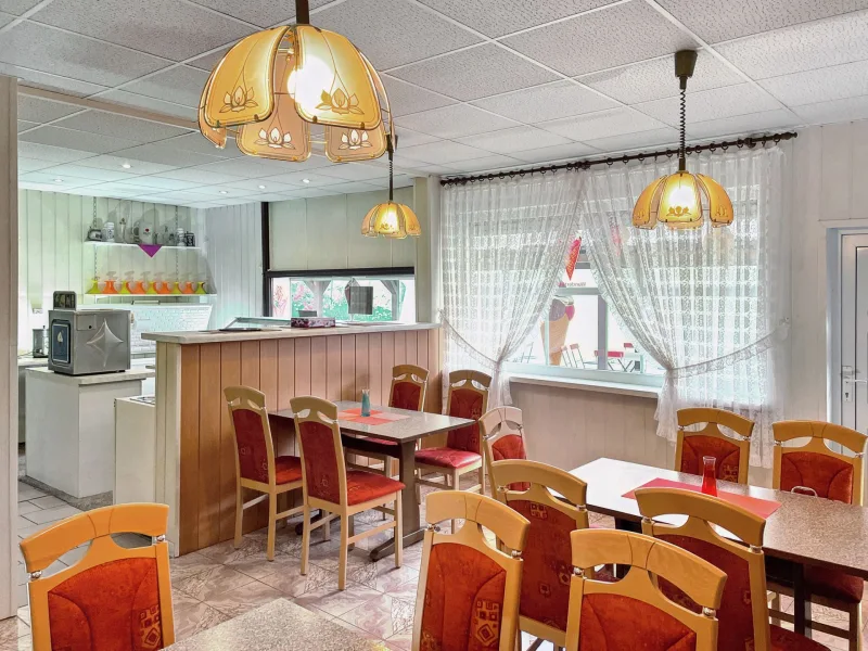 Ein Innenbereich für Genießer - Gastgewerbe/Hotel kaufen in Großengottern - Eisdiele / Bistro / Imbiss an exzellenter Lage