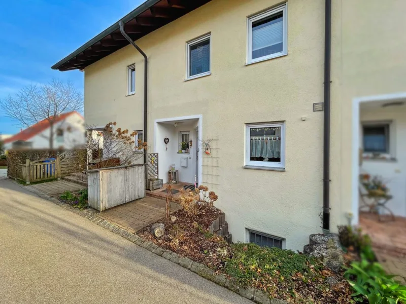 Ansicht - Haus kaufen in Kempten (Allgäu) - Ihr perfektes Zuhause - Charmantes Reihenmittelhaus auf Erbpachtgrundstück in Kempten